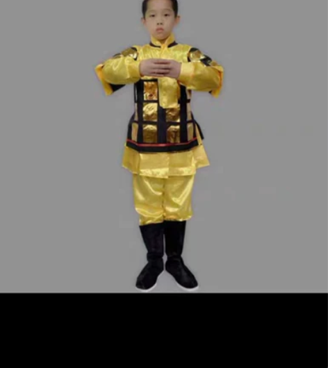帮娃娃同学转卖,演了课堂剧三国演义后,士兵...