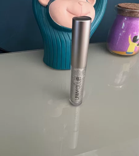 UNNY液体眼影，一滴泪眼线卧蚕 用过一次...