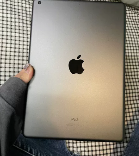 女生自用iPad闲置iPad2021 灰色...