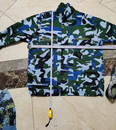 全套迷彩服,全新,一口价35都给你,鞋子4...
