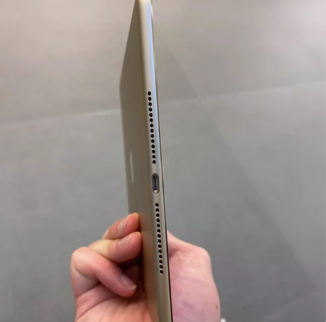 ipad 2019低价出，大型游戏考研 画...