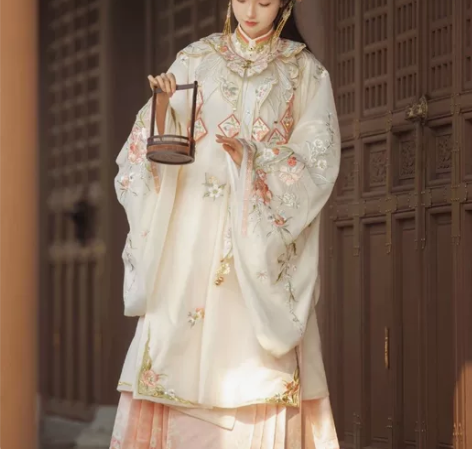 玉术汉服 新品【花团酥】 全套尺码M码 ...