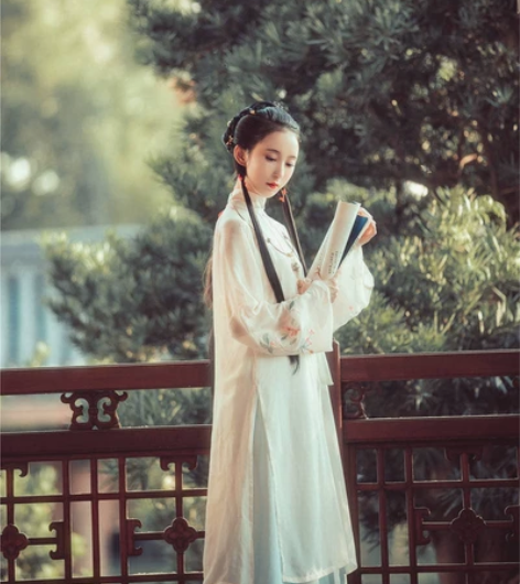 【汉服租赁】【兰若庭】 海棠春 明制绣花...