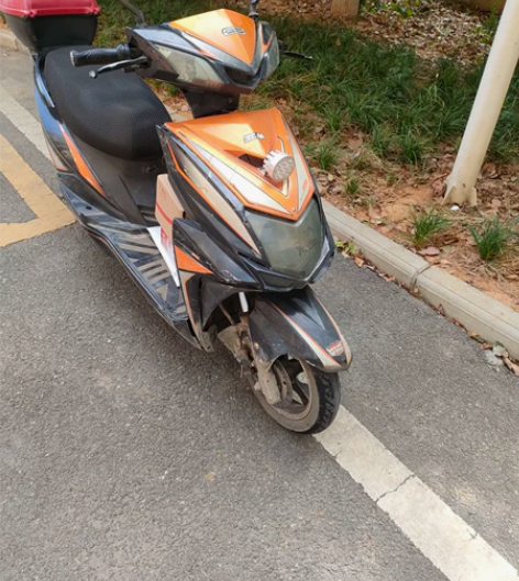 五羊,60v电动车,之前跑外卖用的,没有电...