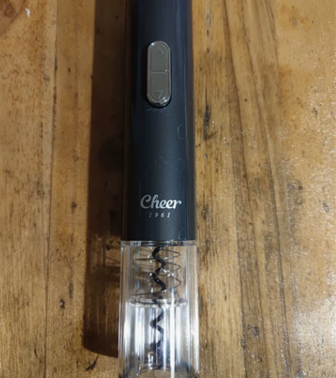 红酒电动开瓶器，轻松省力 感兴趣的话点“我...