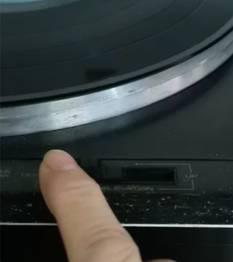 原装日本先锋直驱黑胶唱盘，型号pl-570...