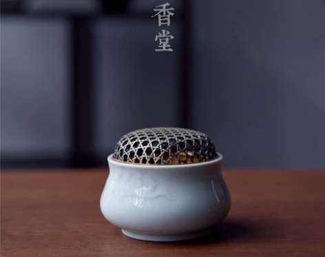 嘉香堂 手工陶瓷香炉 怀旧祥云束腰盘香炉 ...