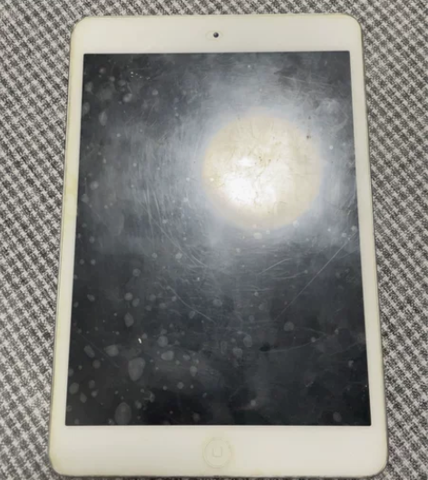 iPad mini一代、不退不换，送ID ...