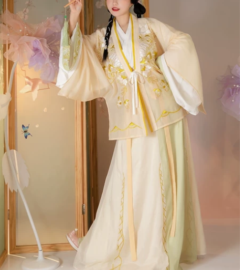 花無笔原创晋制汉服 l码穿一洗一,只是穿着...
