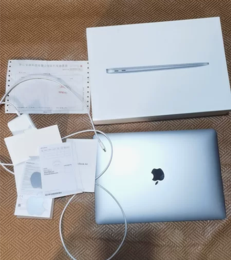 苹果2018年air笔记本自用,机身没有划...
