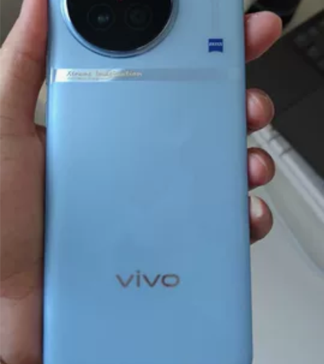 vivo x90 8+256蓝色 带两年碎...