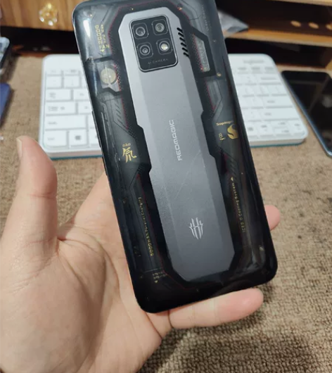 努比亚 红魔7Pro 12+256G氘锋透...