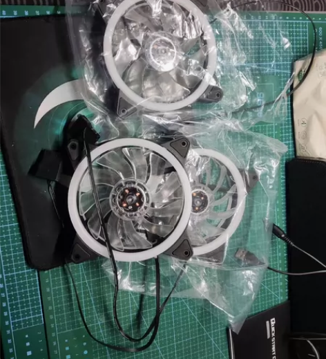 自用电脑拆机,机箱散热12CM散热风扇RG...