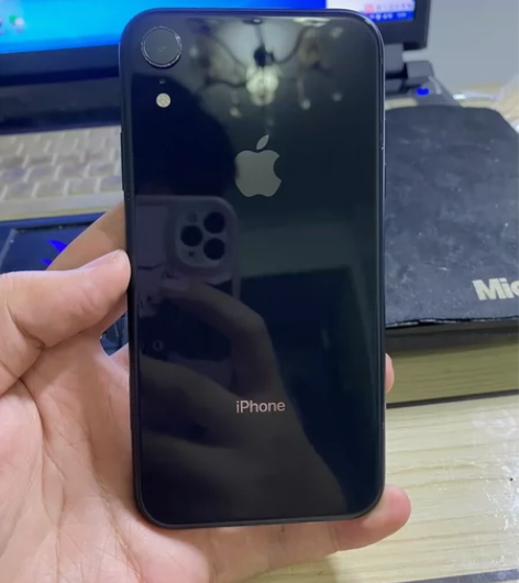 iPhoneXR 64g 黑色 美版卡贴机...