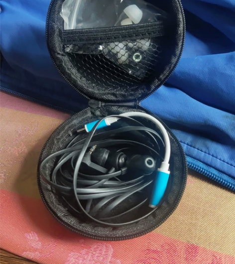 漫步者h293有线耳机,耳机送个耳机包和一...