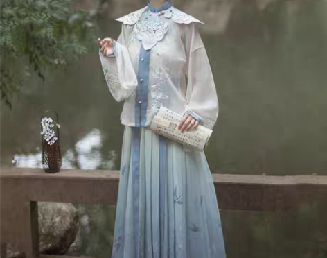 转卖桔屿原创汉服女玉骨汉元素云肩明制立领对...