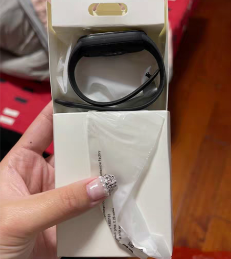 包邮小米手环6 使用时间不超过24小时 感...