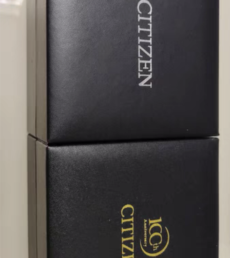 西铁城原装手表盒 两个手表盒,买的一个是男...