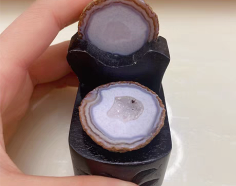 战国红玛瑙聚宝盆,小迷你小可爱,颜色很特别...