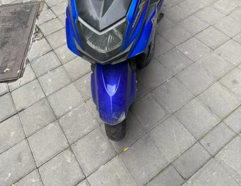 自用踏板摩托车,买车就送伞 必须过户 感兴...