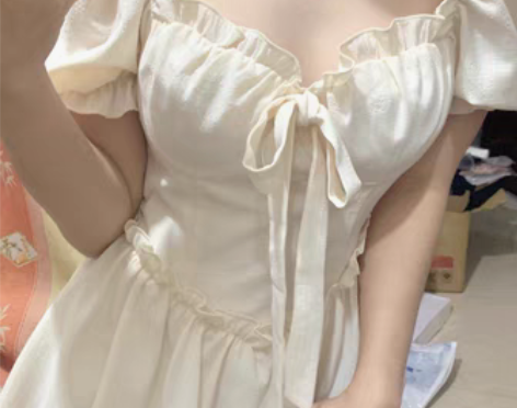 转卖大码胖mm法式复古方领木耳花边连衣裙女...