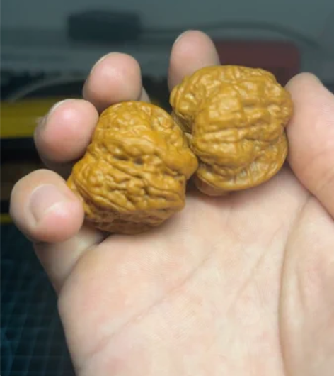 包邮文玩核桃蛤蟆头。小尺肥蛙呱呱。 边37...