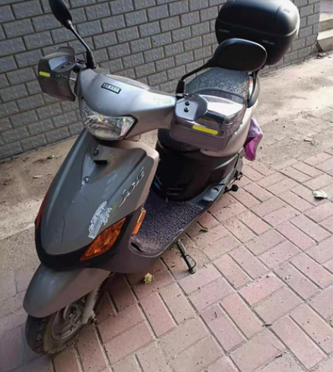 雅马哈巧格100踏板摩托车,17年8月上牌...