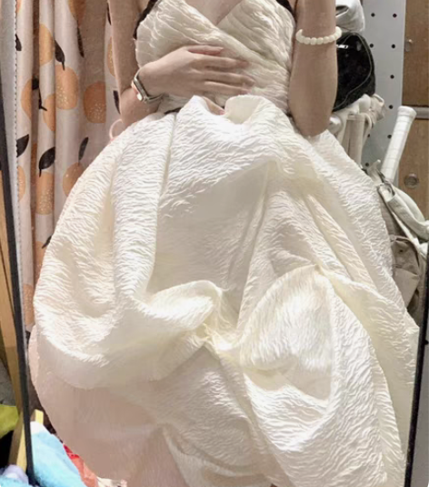 服装设计成品裙，立裁蓬蓬裙。后背绑带，16...