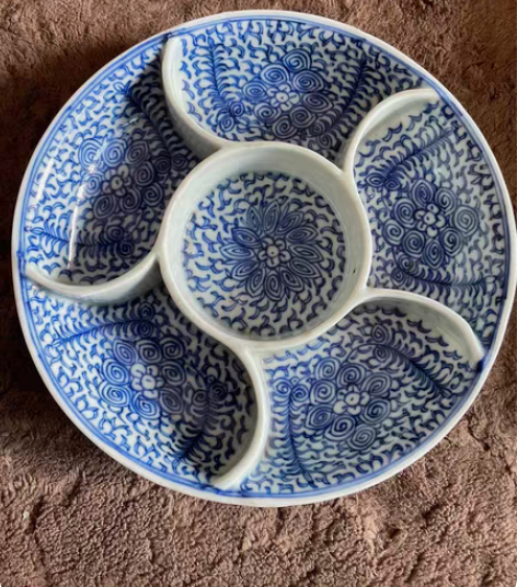 嘉庆青花缠枝莲格盘调色盘 全品,无修无冲线...