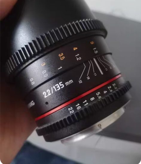 三阳 135 T2.2佳能口电影镜头,手动...