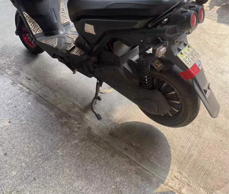 出一台电动车(摩托车)电池,座椅新换,功率...