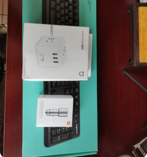 包邮闲置全新未拆包装键盘,转换器,车载快充...