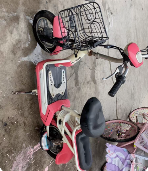 雅迪淘淘2022新款电动车 感兴趣的话点“...