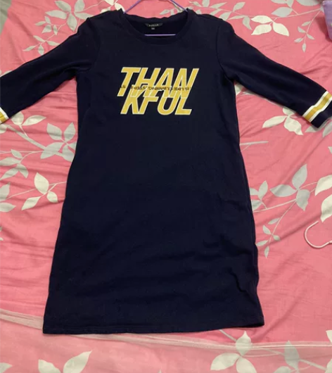 拉下贝尔旗下的一个女装品牌 藏青色连衣裙 ...