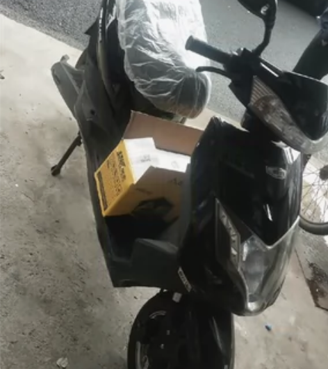 低价出售闲置名牌爱玛60V电动车,刚换了新...
