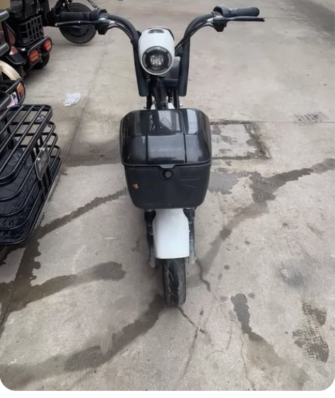 台铃电动车，能跑二三十公里，带防盗遥控，有...