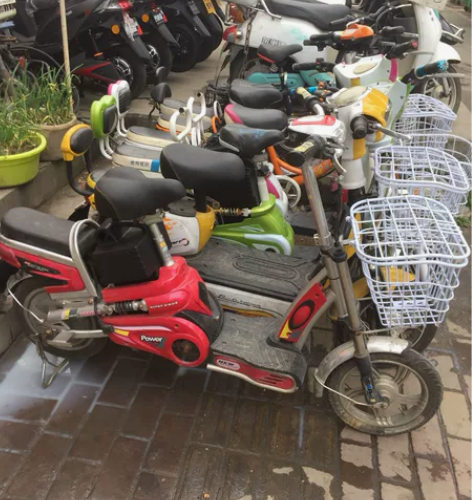 小型电动车处理以旧换新的车子8至9成新的，...