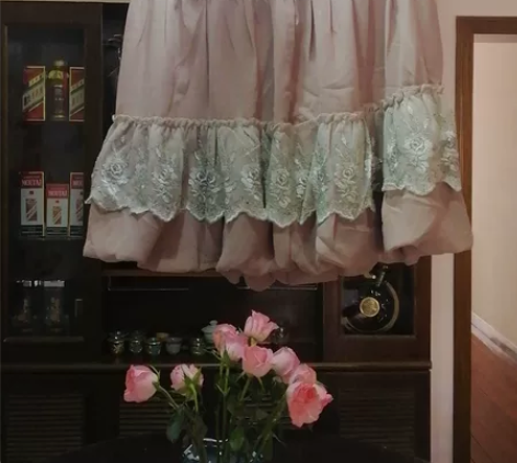 仙女裙~伊布都专柜 ~咖色，裙摆蕾丝花朵刺...