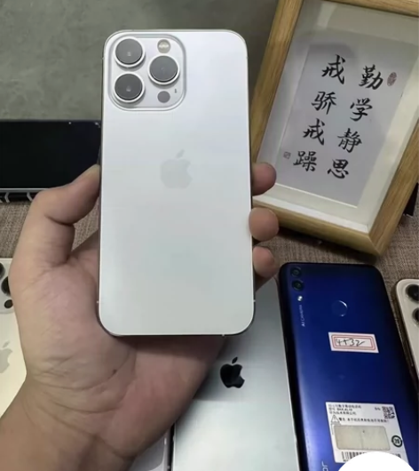 苹果13pro128国行双卡5G，靓机 无...