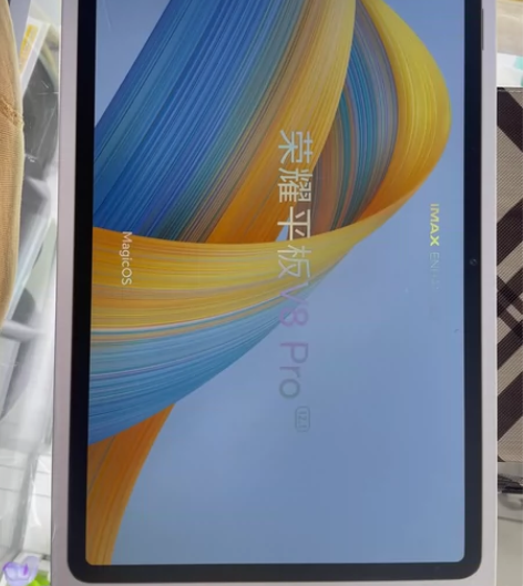 品牌:荣耀v8pro 配置:12256g ...