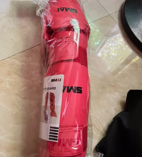 全新空手道护具红色拳套脚背  SMAl 百...