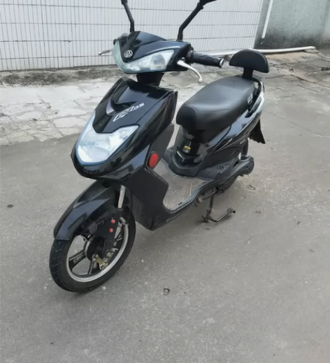 绿源48V小踏板,成色如图,7月21日今天...